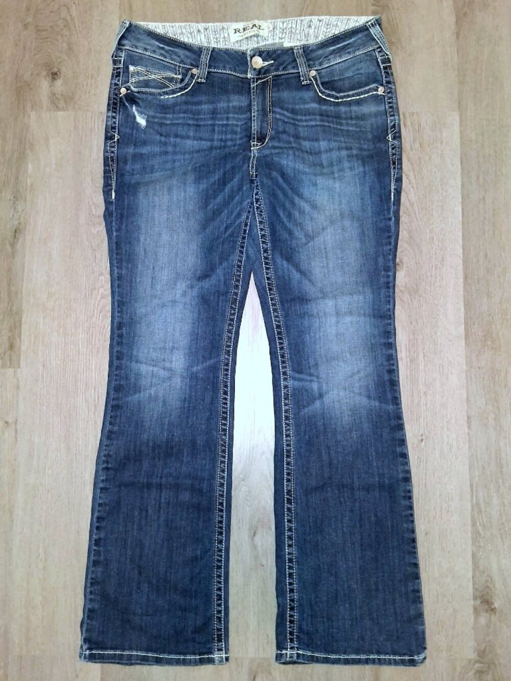 Ariat Real Denim Arrow MR Boot Cut Jeans Size 32R Distressed Denim Sequin Bling
